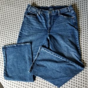 GAP 90's Loose Flare Mid-Rise Jeans